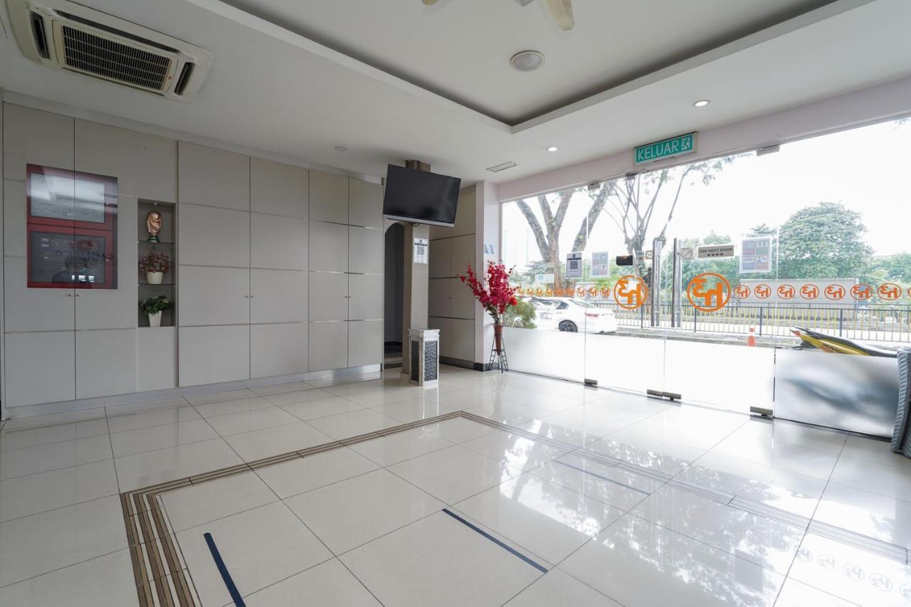Capital O 89919 Hotel Hari Hari Kuala Lumpur Esterno foto